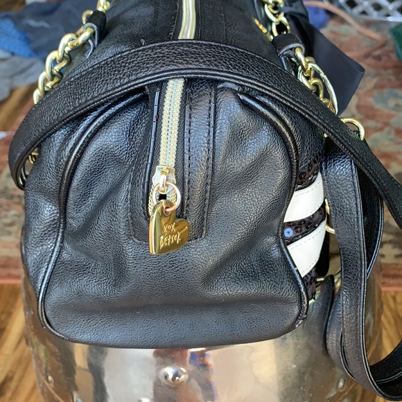 Betsey Johnson over shoulder handbag / purse - Picture 6 of 11